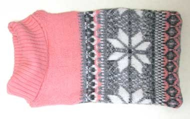 Illustration for article titled Fugly Sweaters for Your Laptop